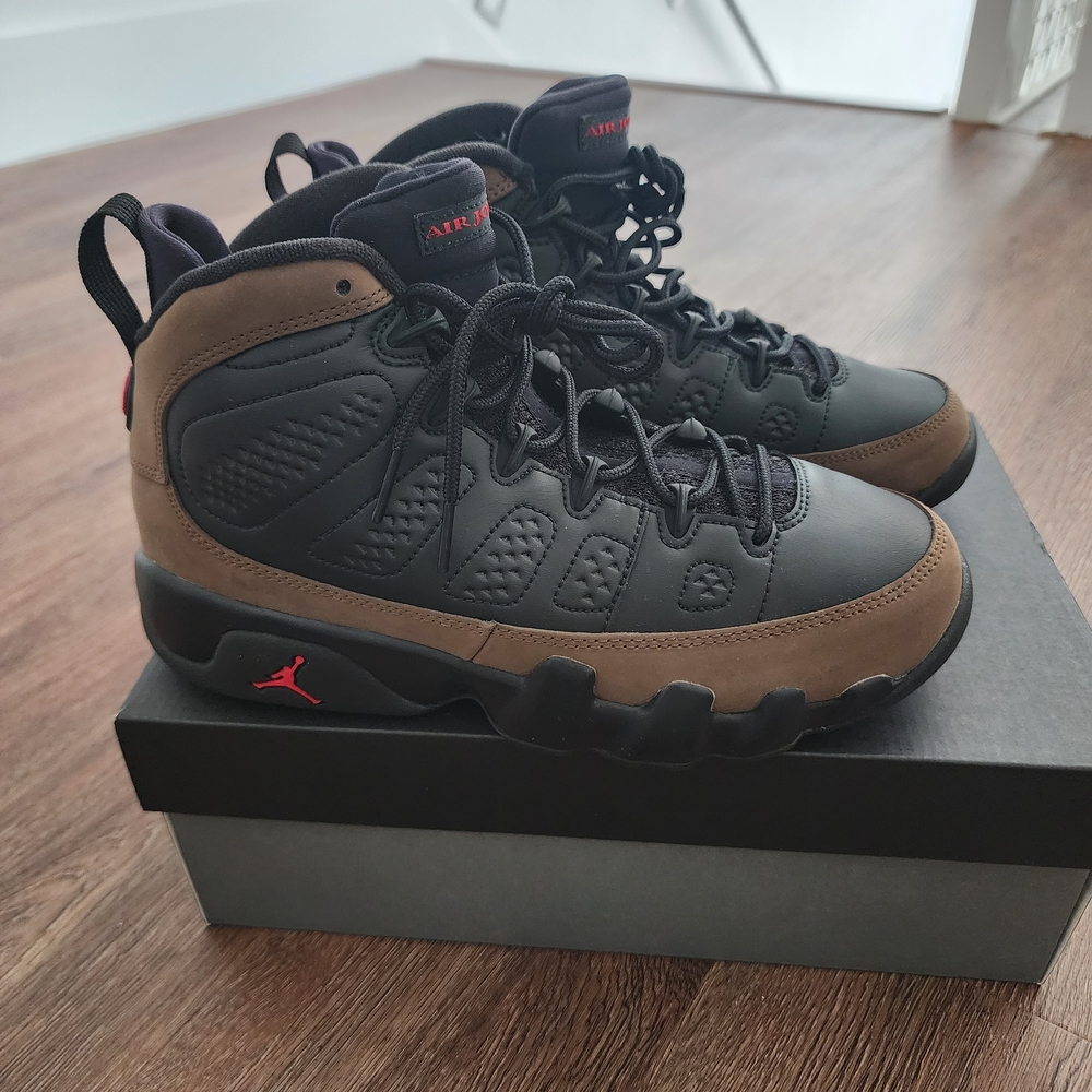 Jordan Retro 9 Olive/Black/Red